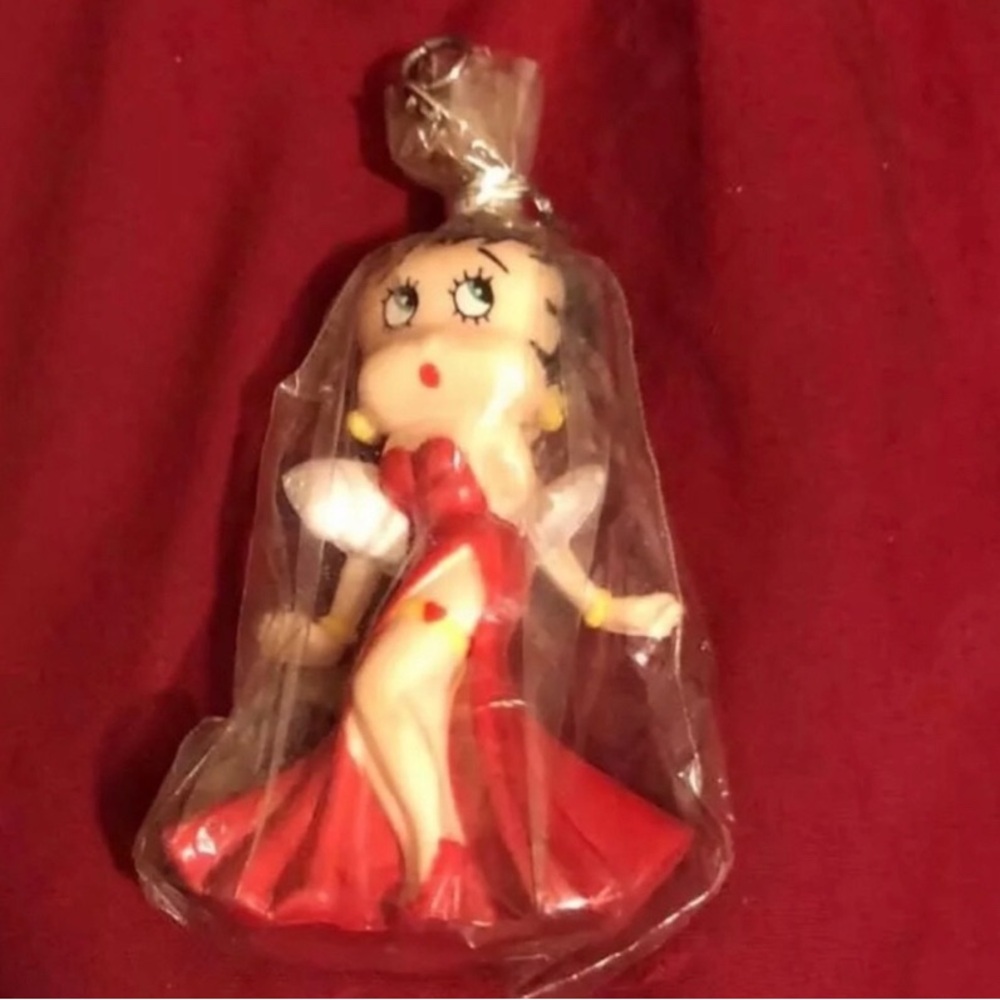 VINTAGE KEY CHAIN - BETTY BOOP - RED GOWN